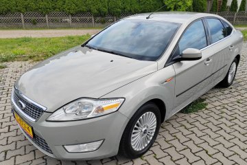 2.0 benzyna navi klimatronic convers czujniki parkowania ładny kolor