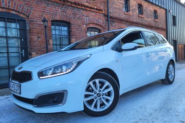 1.6 CRDI 136KM ! Navigacja! Klimatronik ! Kamera! Tempomat! Polecam !